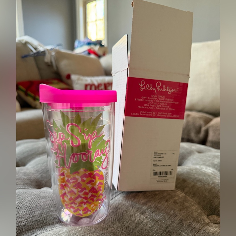 🍍GWP Lilly Pulitzer Multi Pineapple Tumbler 🍍